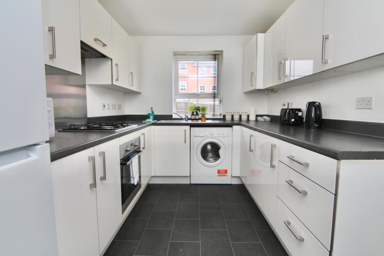 Canalview House - Fully Furnished Coventry City Centre Home Exterior photo